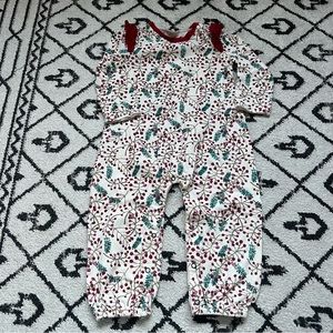 Burt’s bees‎ holiday holly jumpsuit